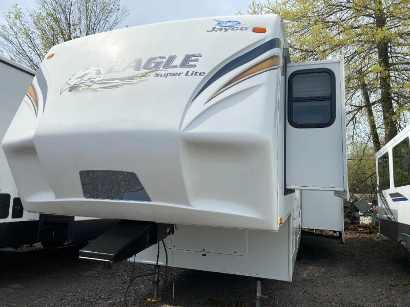 2011 Jayco Eagle Super Lite exterior