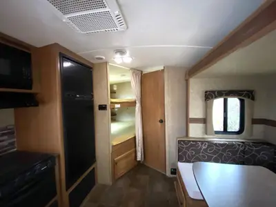 2014 CrossRoads RV Sunset Trail Super Lite photo 13