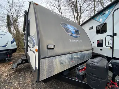 2014 CrossRoads RV Sunset Trail Super Lite photo 2