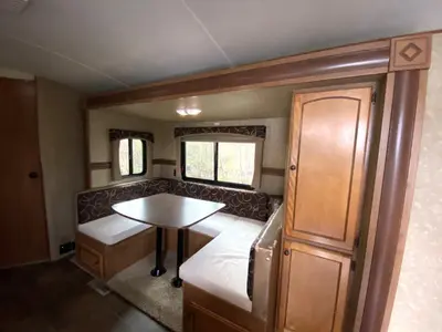 2014 CrossRoads RV Sunset Trail Super Lite photo 12