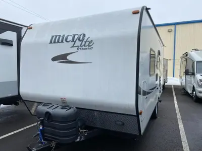 Used 2015 Forest River RV Flagstaff Micro Lite 19FD