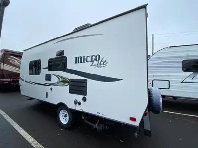2015 Forest River RV Flagstaff Micro Lite photo 5