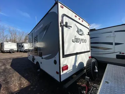 2016 Jayco Jay Feather 7 photo 7