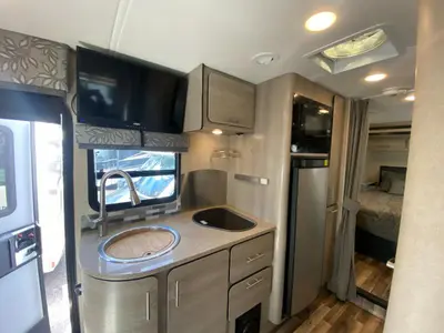 2016 Renegade Villagio photo 14