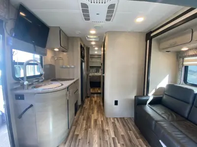 2016 Renegade Villagio photo 13