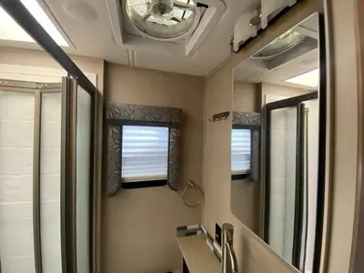 2016 Renegade Villagio photo 30