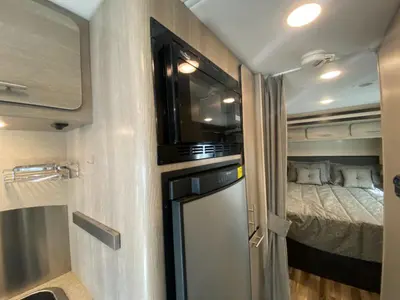 2016 Renegade Villagio photo 25