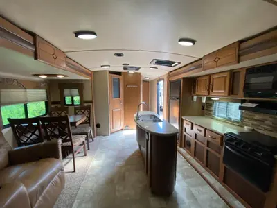 2017 CrossRoads RV Sunset Trail Grand Reserve photo 26