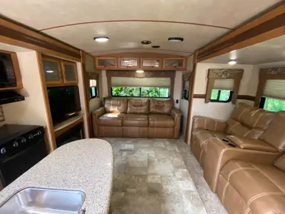 2017 CrossRoads RV Sunset Trail Grand Reserve photo 13