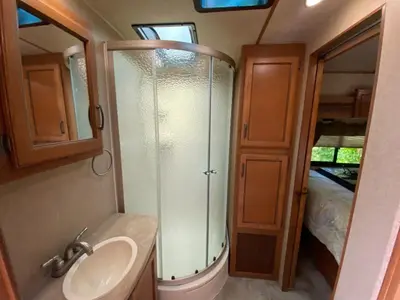 2017 CrossRoads RV Sunset Trail Grand Reserve photo 30