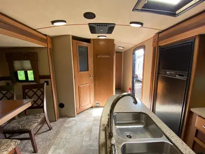 2017 CrossRoads RV Sunset Trail Grand Reserve photo 27