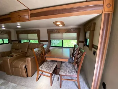 2017 CrossRoads RV Sunset Trail Grand Reserve photo 20