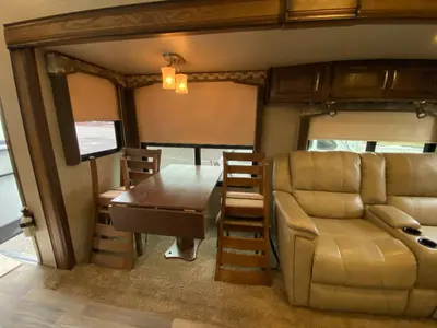 2017 Keystone RV Cougar photo 31