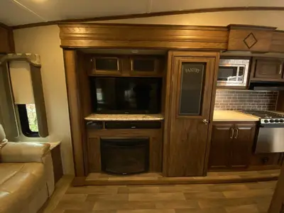 2017 Keystone RV Cougar photo 34