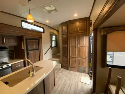 2017 Keystone RV Cougar photo 20