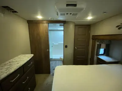 2017 Keystone RV Cougar photo 50