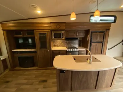 2017 Keystone RV Cougar photo 19