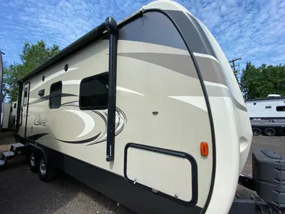 2017 Keystone RV Cougar X-Lite photo 12