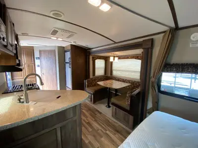 2017 Keystone RV Cougar X-Lite photo 28