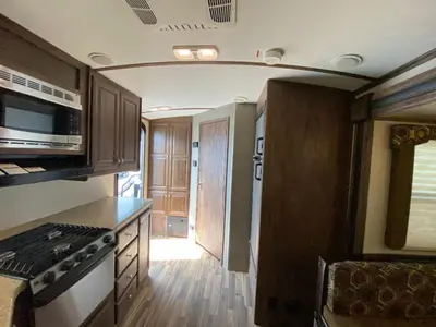 2017 Keystone RV Cougar X-Lite photo 31