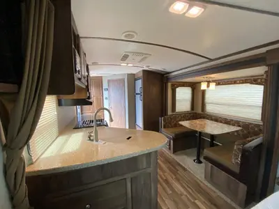 2017 Keystone RV Cougar X-Lite photo 29