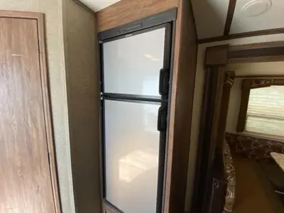 2017 Keystone RV Cougar X-Lite photo 32