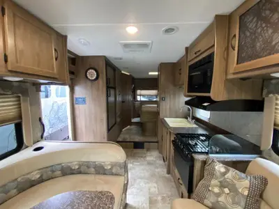 2018 Coachmen RV Freelander photo 18