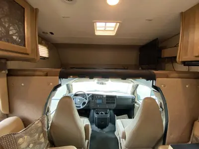 2018 Coachmen RV Freelander photo 43