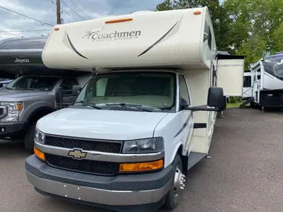 2018 Coachmen RV Freelander photo 4