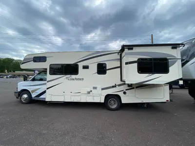 2018 Coachmen RV Freelander photo 8