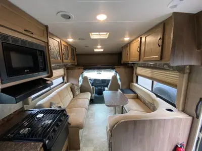 2018 Coachmen RV Freelander photo 16
