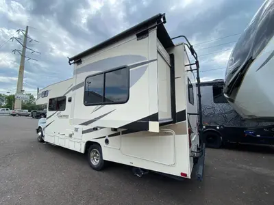 2018 Coachmen RV Freelander photo 9