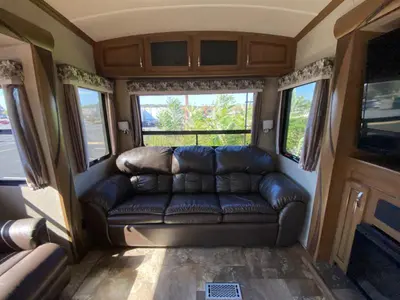 2018 Forest River RV Cedar Creek Hathaway Edition photo 16