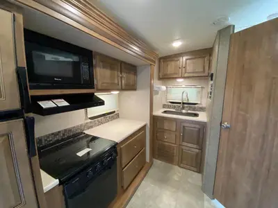 2018 Forest River RV Flagstaff Super Lite photo 25