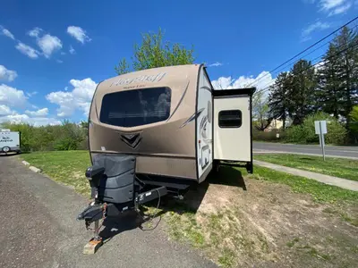 2018 Forest River RV Flagstaff Super Lite photo 4