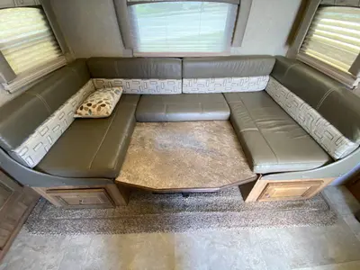 2018 Forest River RV Flagstaff Super Lite photo 17