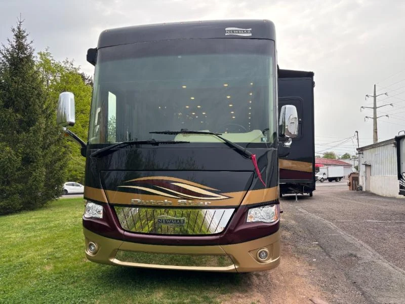 2018 Newmar Dutch Star exterior