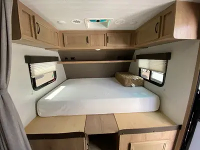 2018 Winnebago Industries Towables Micro Minnie photo 36