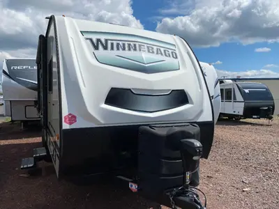 2018 Winnebago Industries Towables Micro Minnie photo 3
