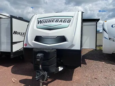 Used 2018 Winnebago Industries Towables Micro Minnie 2108TB