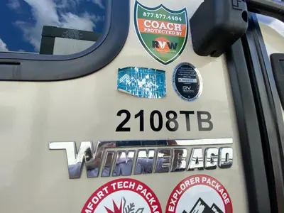 2018 Winnebago Industries Towables Micro Minnie photo 11