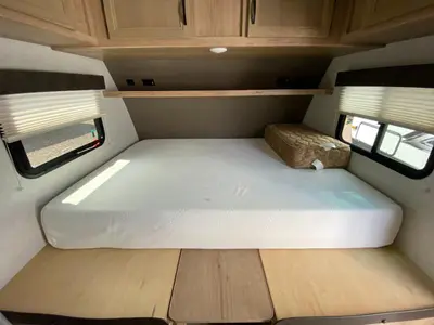 2018 Winnebago Industries Towables Micro Minnie photo 38