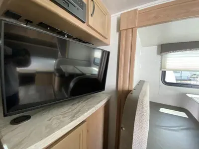 2018 Winnebago Industries Towables Micro Minnie photo 23