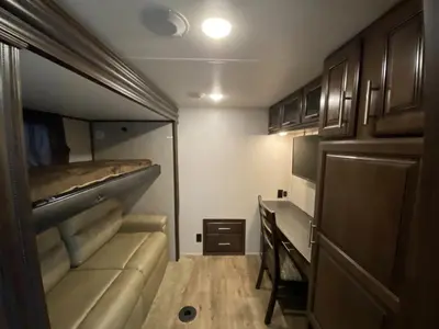 2019 Jayco North Point photo 37