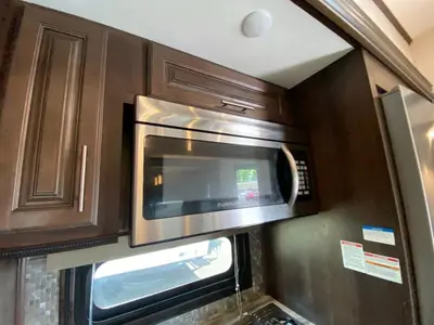 2019 Jayco North Point photo 33