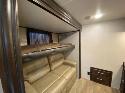 2019 Jayco North Point photo 38