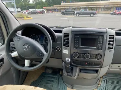 2019 Pleasure-Way Plateau XLMB photo 32