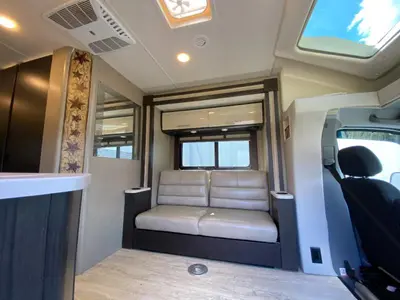 2019 Thor Motor Coach Gemini photo 15
