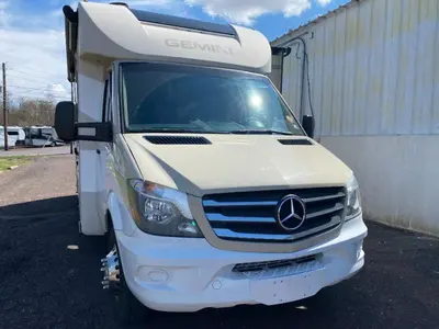 2019 Thor Motor Coach Gemini photo 2