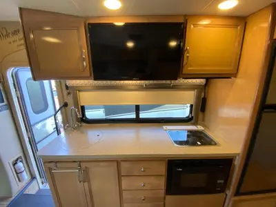 2019 Thor Motor Coach Synergy Sprinter photo 21